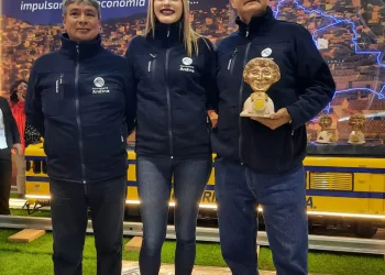 Ferroviaria Andina gana premio al Mejor Stand Creativo en Feipobol