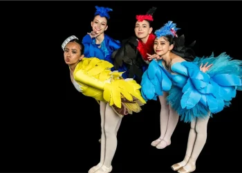 Parte del elenco de la obra Río. FOTO: CAP Danza