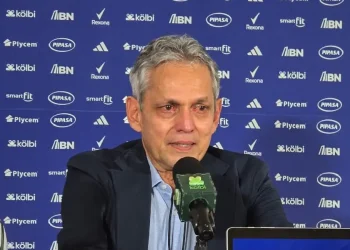 Rueda reconsidera su futuro entre lágrimas tras eliminación mundialista