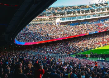 Barcelona ‘regresa al futuro’ con reapertura del renovado Camp Nou