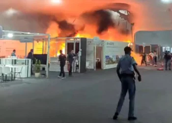 Ordenan evacuar sede de la COP30 en Belém debido a incendio