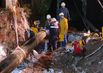 YPFB repara oleoducto y controla fuga de gas en Samaipata