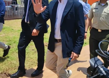 El Presidente se compromete a transformar el rol del Senasag