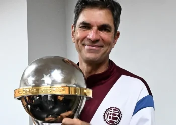 Pellegrino: ‘Lanús supo competir’ en su consagración