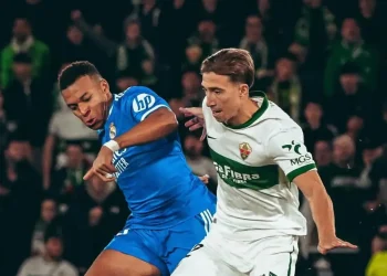 Real Madrid empata 2-2 en Elche con un gol salvador de Bellingham