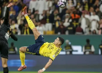 Cristiano Ronaldo anota un espectacular gol de chilena