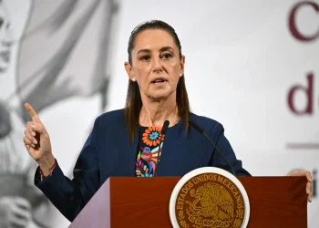 La presidenta mexicana rechazó la amenaza de Perú/AFP