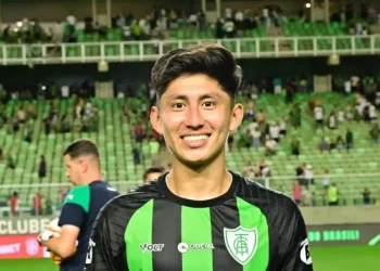 Terceros volvería a Santos FC, tras mantener categoría con América FC