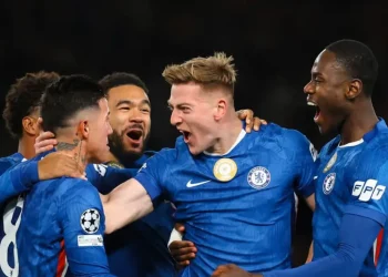 El Barcelona se deshace ante un Chelsea que luce la firma de Estêvão