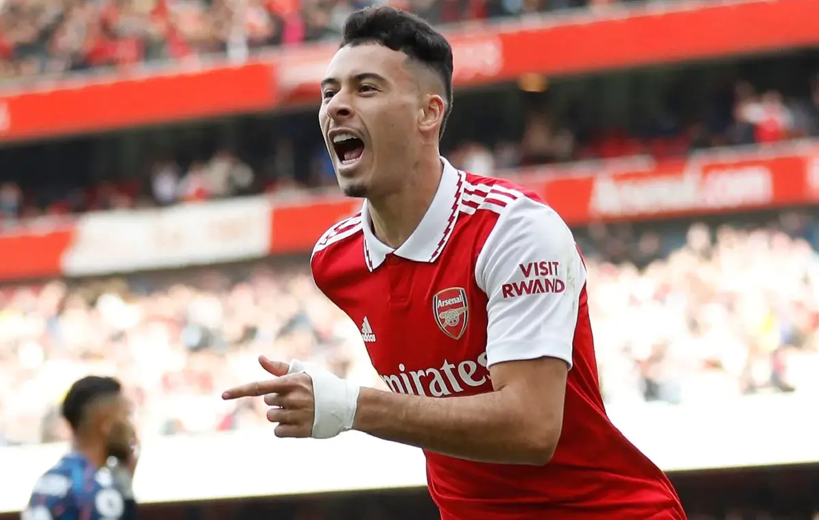 Giménez salva al Atlético y Martinelli vuelve con gol