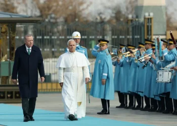 El papa León XIV y al presidente turco, Recep Tayyip Erdogan /AFP