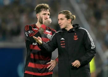 Filipe Luís, discípulo de Simeone que impulsa a los técnicos de Brasil