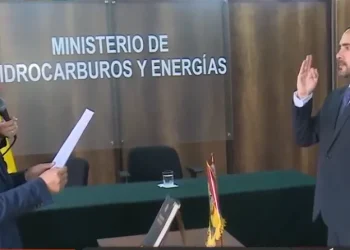 Posesionan a Luis Osorio como viceministro de Energías Alternativas