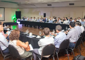 Cainco y ministros de Estado analizan el futuro del país
