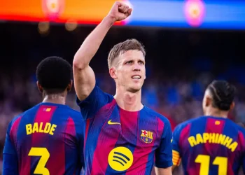El Barça remonta ante el Alavés y vuelve a ser líder provisional