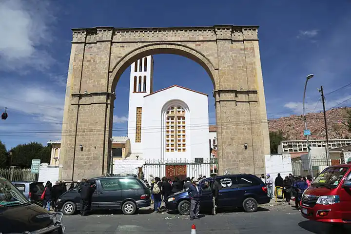 Hornos crematorios del cementerio de La Paz suspenden servicio