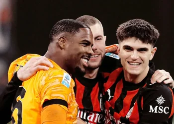 El Milan vence a la Lazio y se pone en cabeza de la Serie A
