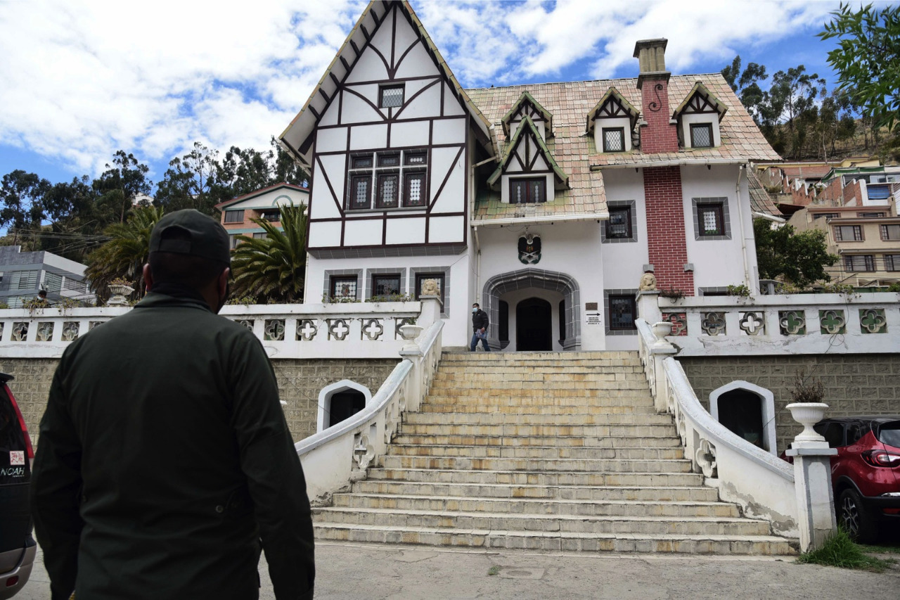 Interpol registra por año hasta cuatro bolivianos prófugos