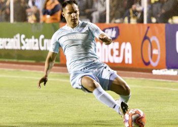El volante cruceño Leonel Justiniano regresa a casa celeste