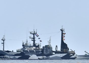 Muere pescador mexicano tras choque con embarcación de ambientalistas de EEUU