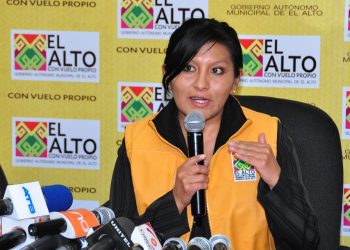 Alcaldesa de El Alto, Soledad Chapetón, contrajo COVID-19