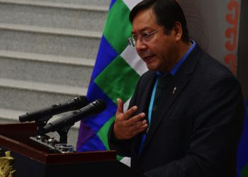 Arce garantiza recursos para atender rebrote del COVID-19