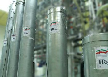 Irán reanuda la producción de uranio enriquecido al 20%