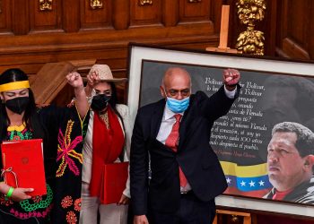 Chavismo instala nuevo Parlamento en Venezuela con promesa de ‘exorcizar’ era Guaidó
