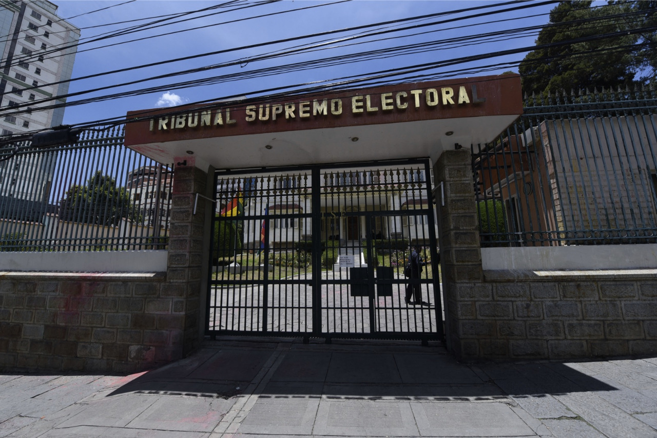 TSE aprobó reglamento de demandas para inhabilitación de candidatos
