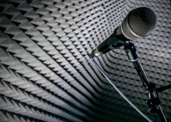 Amazon comprará Wondery, la red de podcast que compite con Spotify