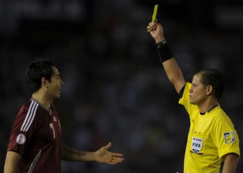 Peruano Carrillo dirigirá Lanús-Bolívar, como en 2014