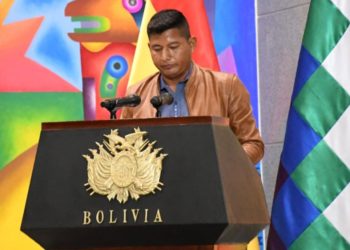 Destituyen a Cáceres, Arce posesiona a Characayo como ministro de Desarrollo Rural y Tierras
