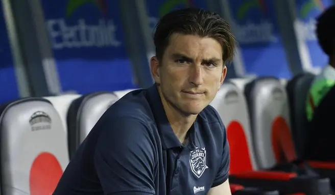 DT uruguayo Martín Varini se despide con honores del Juárez de México