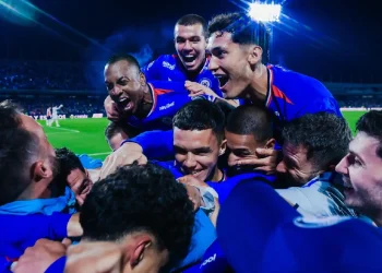 Cruz Azul elimina a Chivas y completa las semis del Apertura mexicano