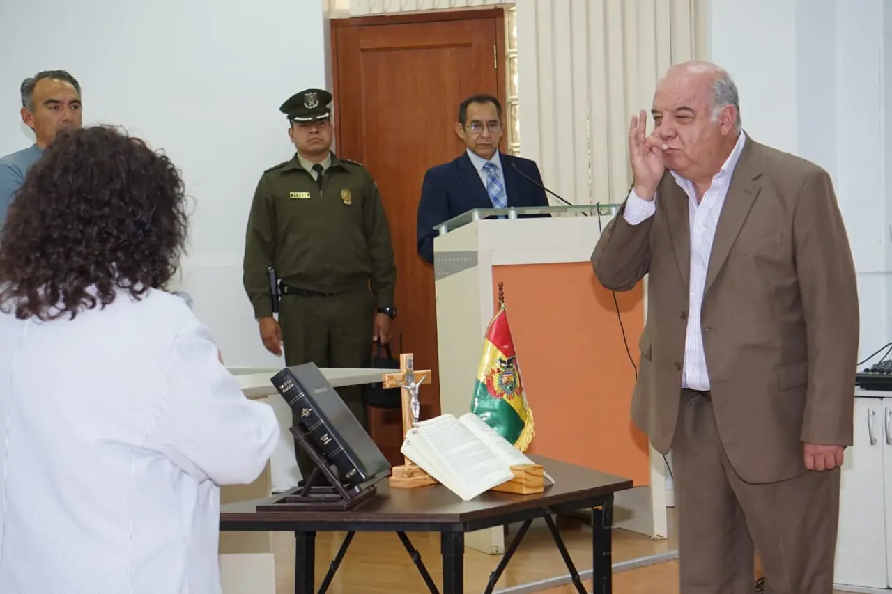 Posesionan a Walter Hoyos como nuevo gerente de la CNS