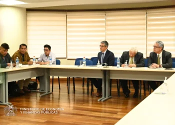 Gobierno abre diálogo con prestatarios para buscar soluciones