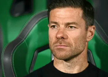 Xabi Alonso, al borde de la destitución, busca reacción en San Mamés