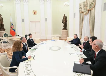 Putin dialoga con el delegado de Trump, Steve Witkoff /AFP