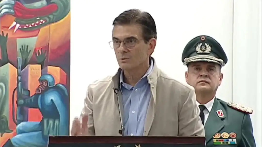 Decreto 5515 divide opiniones entre legalidad constitucional y gobernabilidad