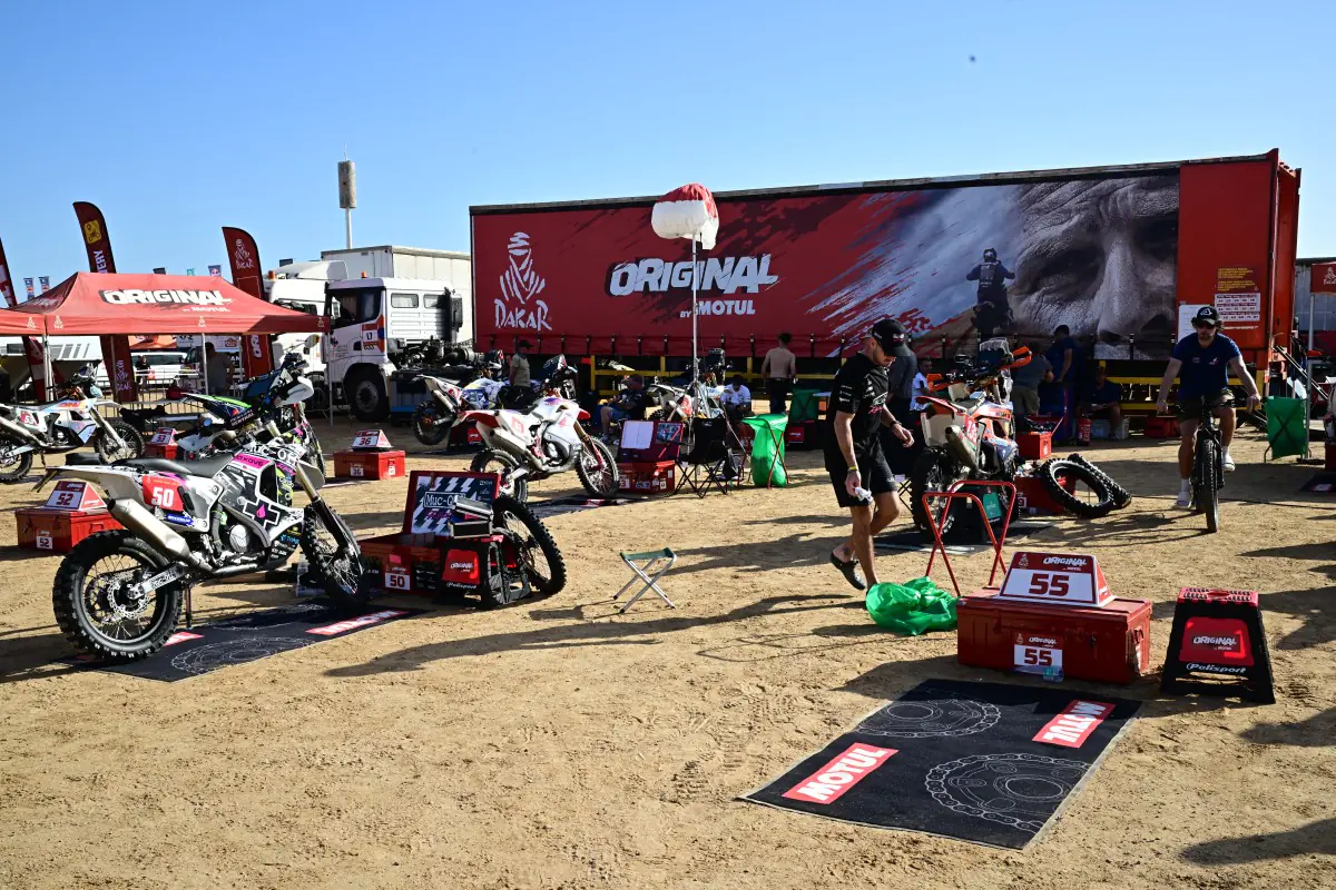 El Dakar 2026; aventura de 8.000 kilómetros en el desierto arábigo