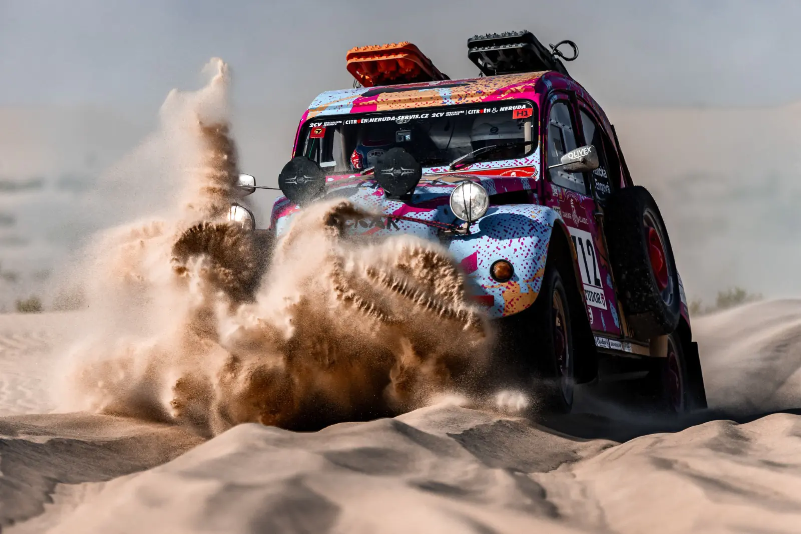 Ekström gana el prólogo del Rally Dakar en coches, Canet en motos