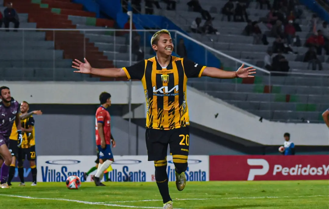 The Strongest aún no renueva con García, ¿puede perderlo?