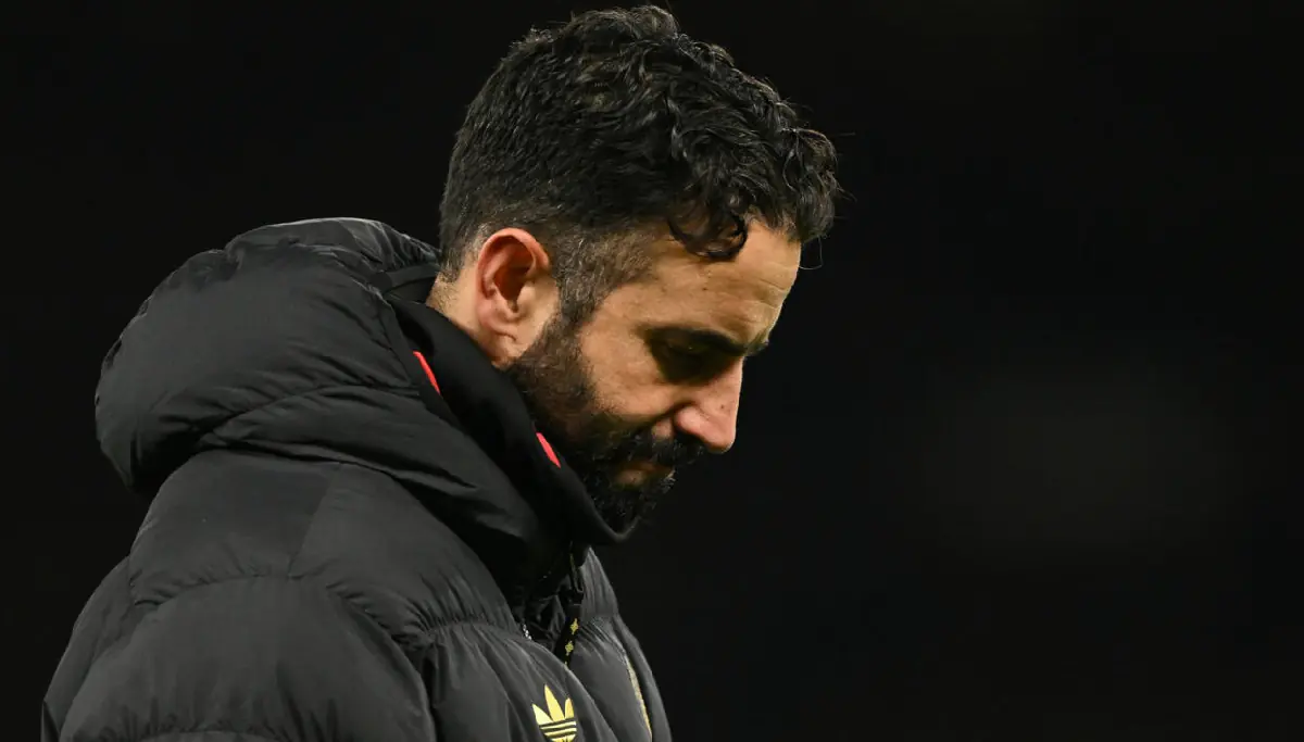 Manchester United cesa a su entrenador Ruben Amorim