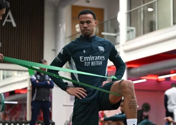 Oportunidad para el Arsenal de asestar un golpe a la Premier League