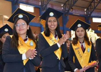 Jóvenes pueden postularse a becas sociales. FOTO: Ministerio de Educación