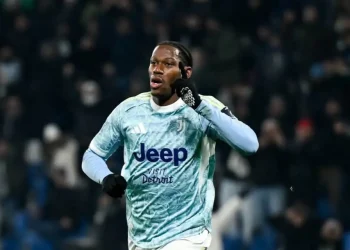 Jonathan David se redime y regala por Reyes una goleada a la Juve