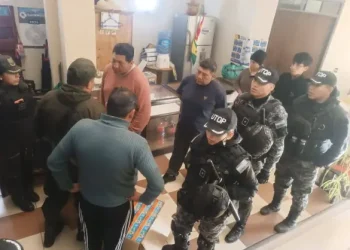 Gobierno niega la aprehensión de Argollo e insiste en el diálogo