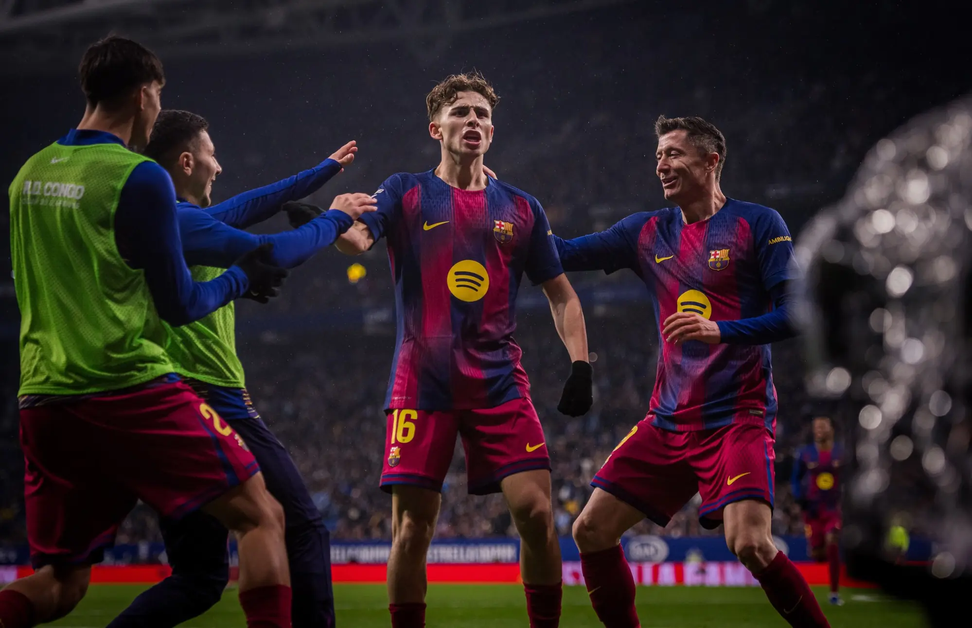 Barcelona y Real Madrid favoritos para una Supercopa con polémica