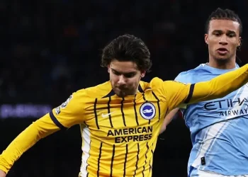 Manchester City empata con Brighton y pone alfombra roja al Arsenal