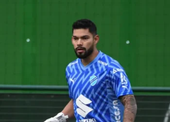 Aurora ficha a Cordano, renueva a Ramallo y regresa Barboza